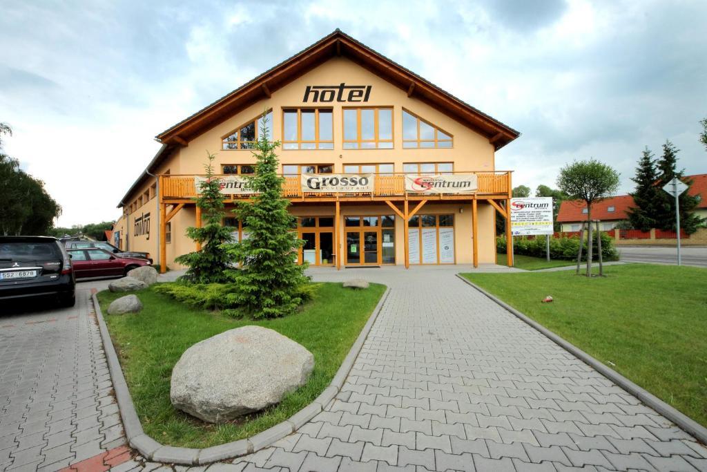 Hotel S-Centrum Benesov  Exterior photo