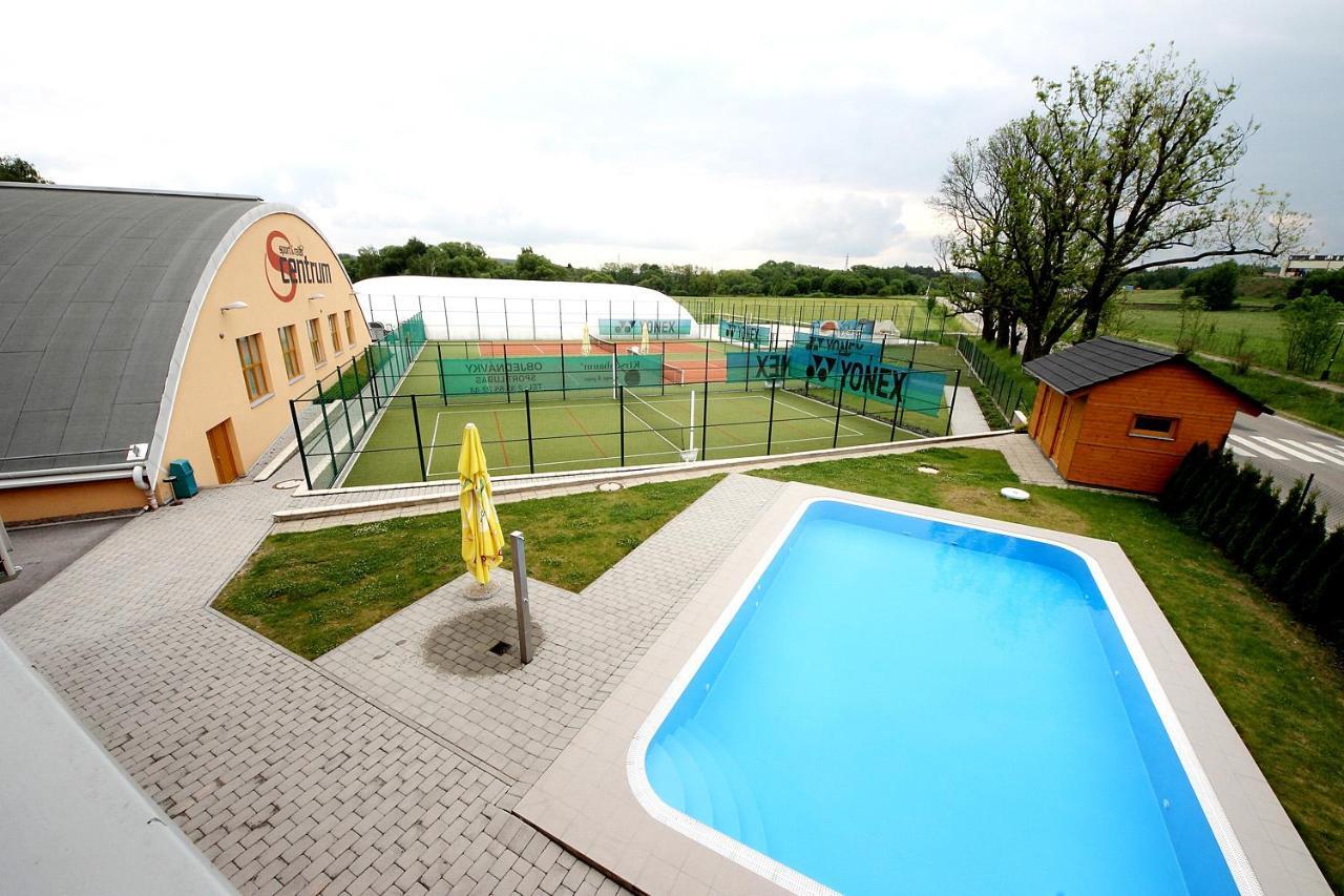 Hotel S-Centrum Benesov  Exterior photo